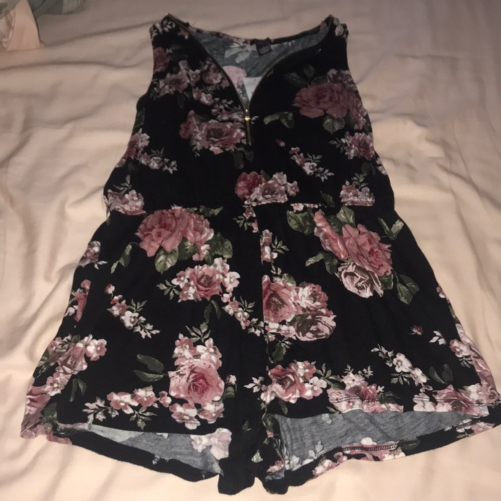 Rue 21 floral print romper